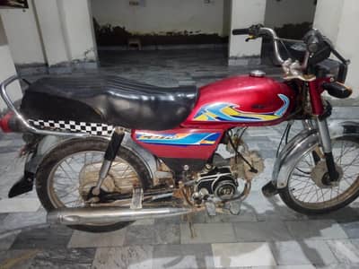 Honda cd 70 model 2019 num. 03405365183