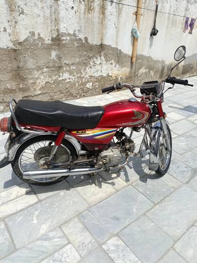 HONDA CD 70 MODEL 2015