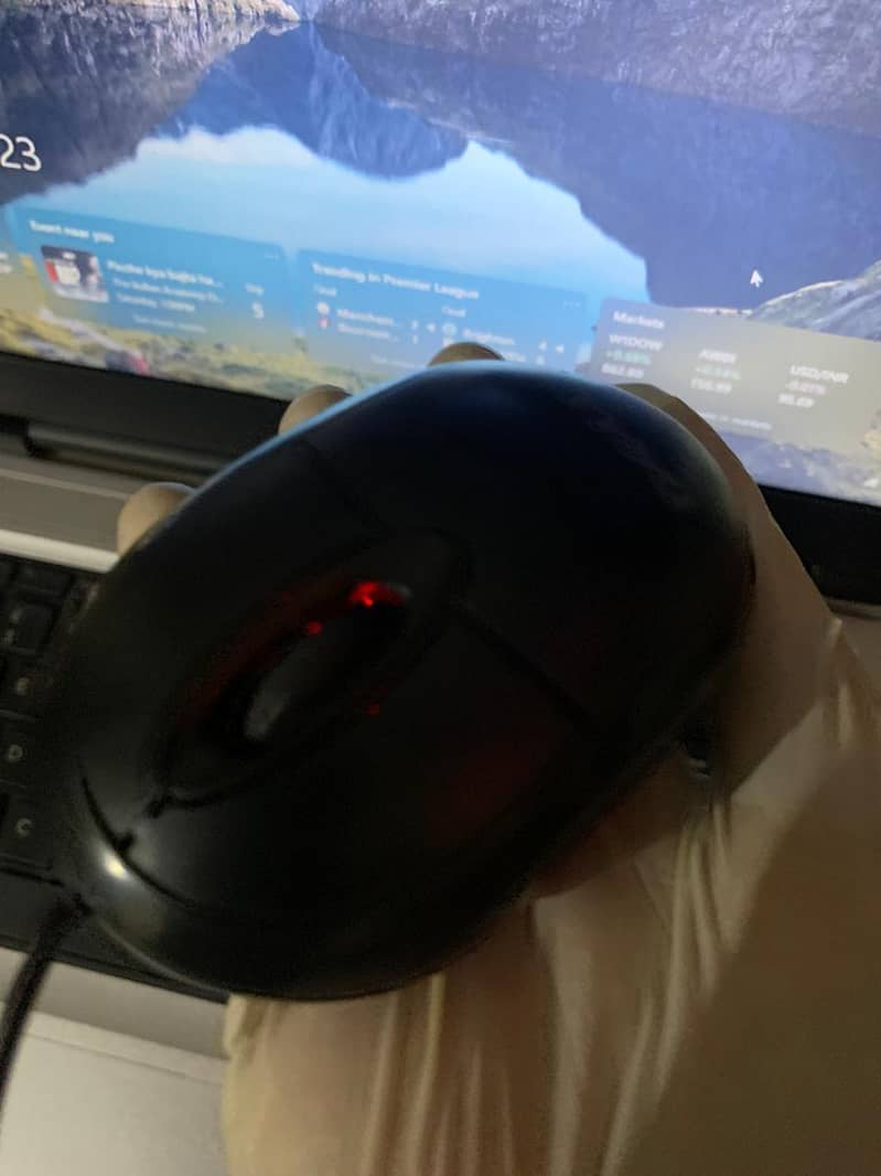 Small & Super Fast Mouse – Smooth & Responsive 1