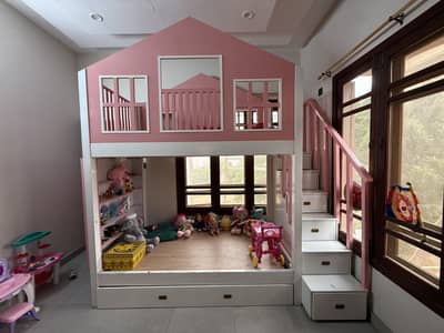 Customized Bedroom Set For Girls