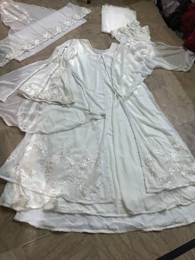 White abbaya