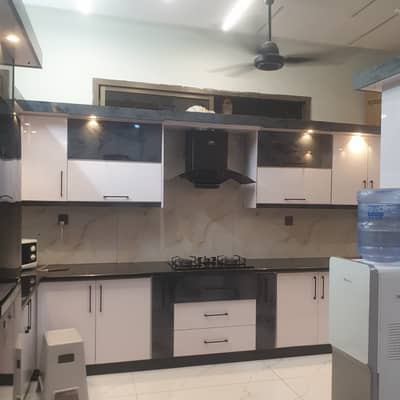 Portion Gulshan-e-Iqbal Block 3 3 Bed DD Portion