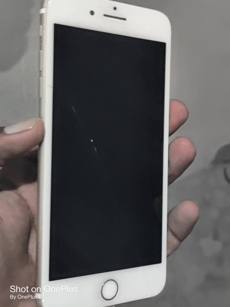 Apple iPhone 7 Plus 1
