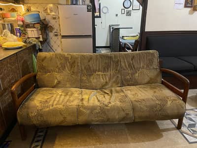 5 seater sofa set Available for sale urgent need cash
