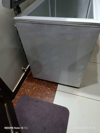 Dawlance  Deep freezer Df-400 Inverter Working perfectly