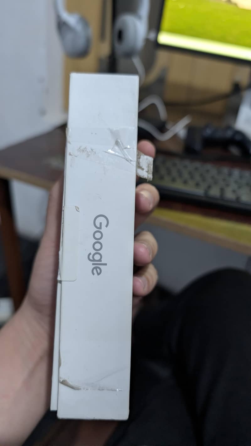 Pixel 8 pro box only 3
