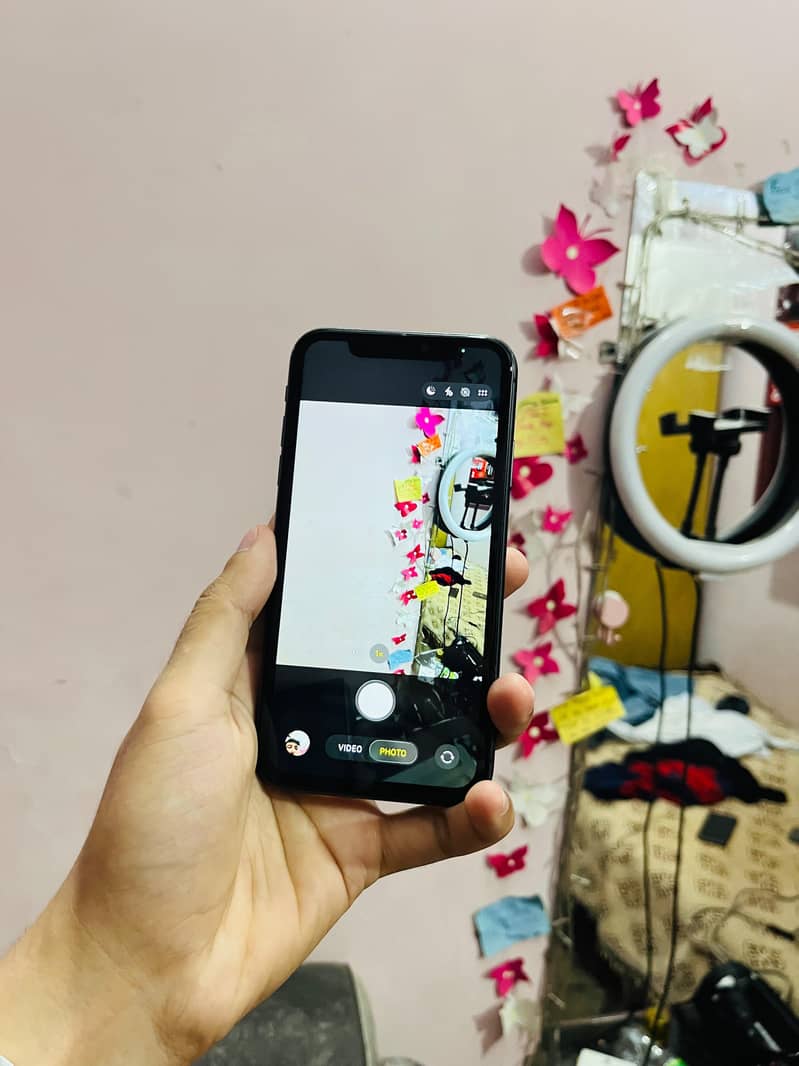 Apple iPhone 11 5