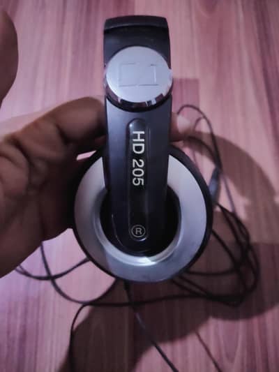 Sennheiser HD 205 Studio Monitoring Headphones