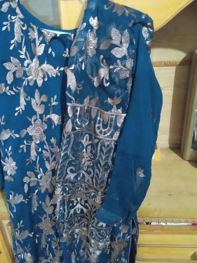 3 pcs semi fancy almost new suit