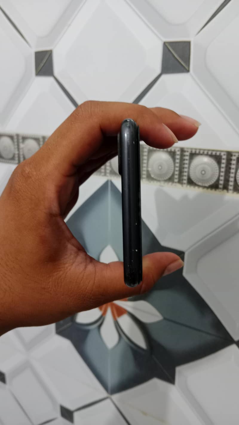 Apple iPhone 7 Plus 3