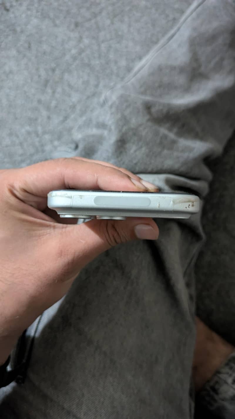 Apple iPhone 17 Pro Max 0