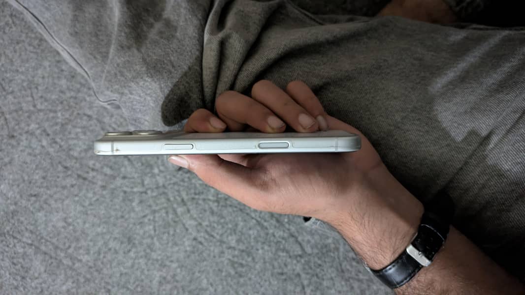 Apple iPhone 17 Pro Max 2