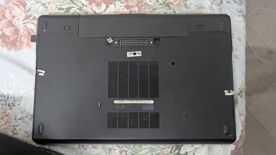 Dell Latitude E6540 2