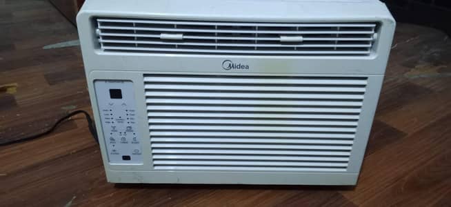 110 Midea 0.5 ton window ac with 220 transformer