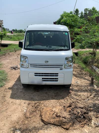Nissan Clipper 2022. contact 03051626200