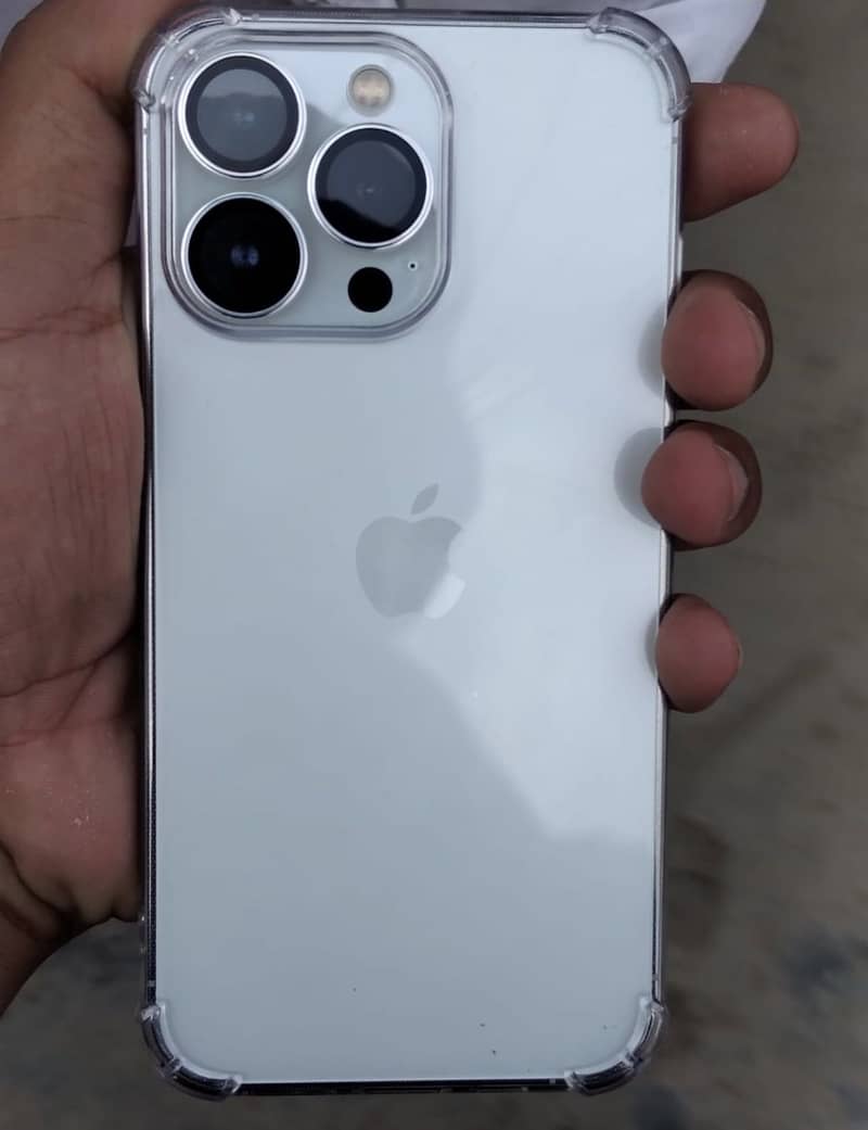 Apple iPhone 13 Pro 0