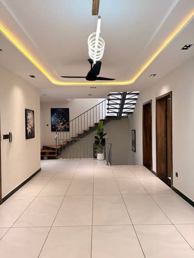 Luxury 3 Bedroom Upper Portion | Spacious & Elegant