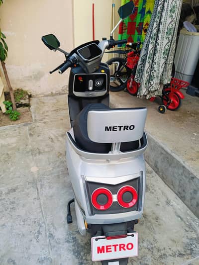 Metro M6 Empower Portable Lithium