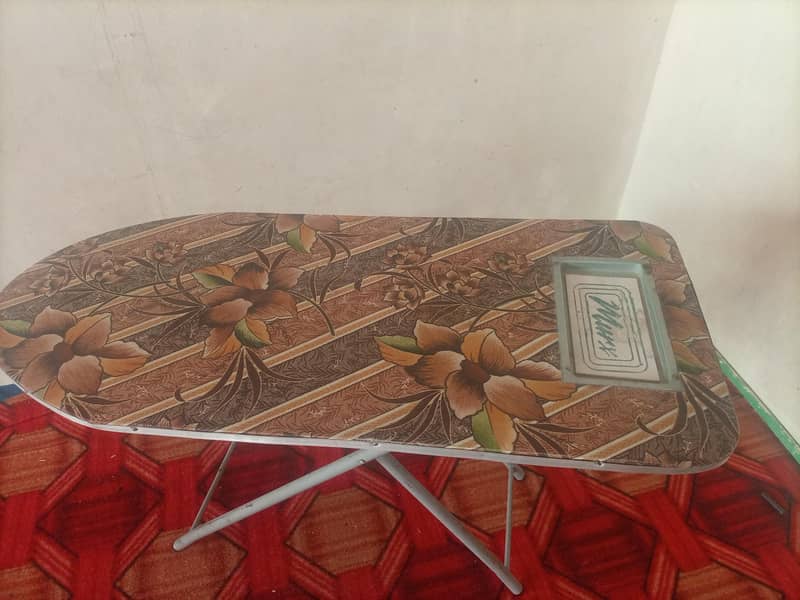 دو عدد استری اسٹینڈ 0