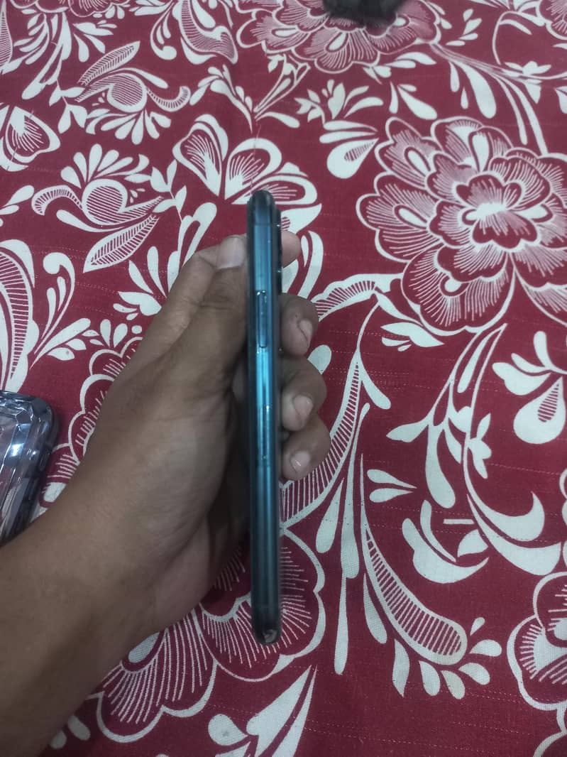 Apple iPhone 11 Pro 1