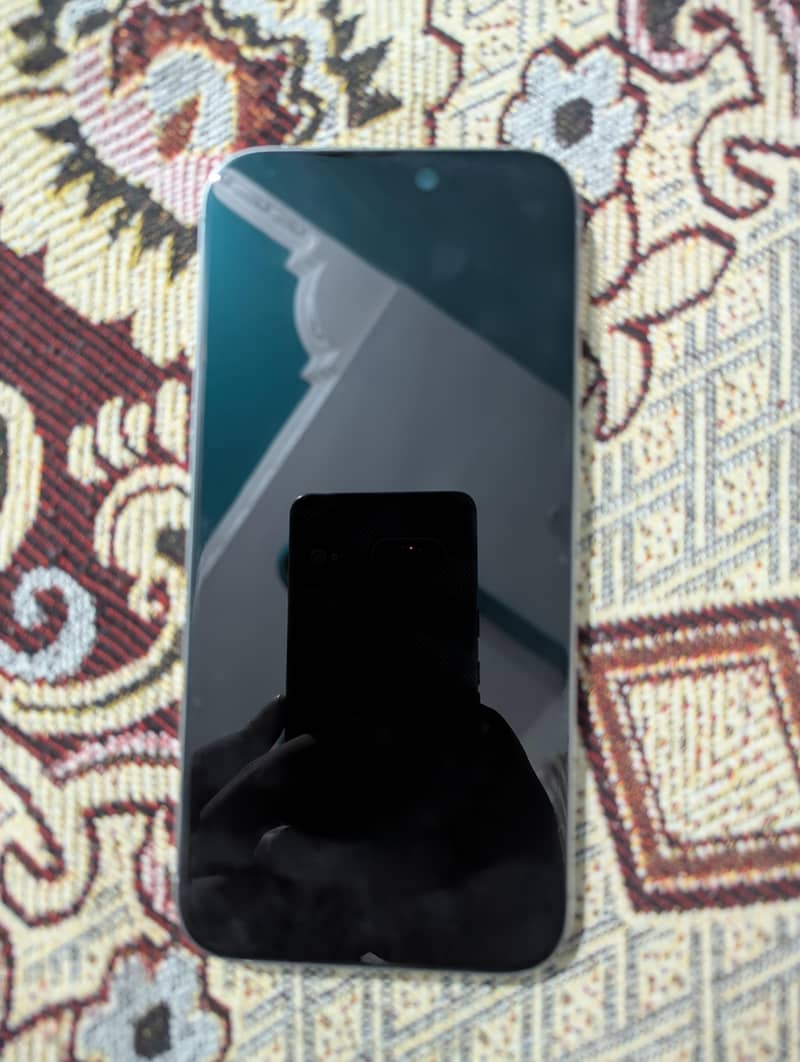 Apple iPhone 16 Pro Max 1