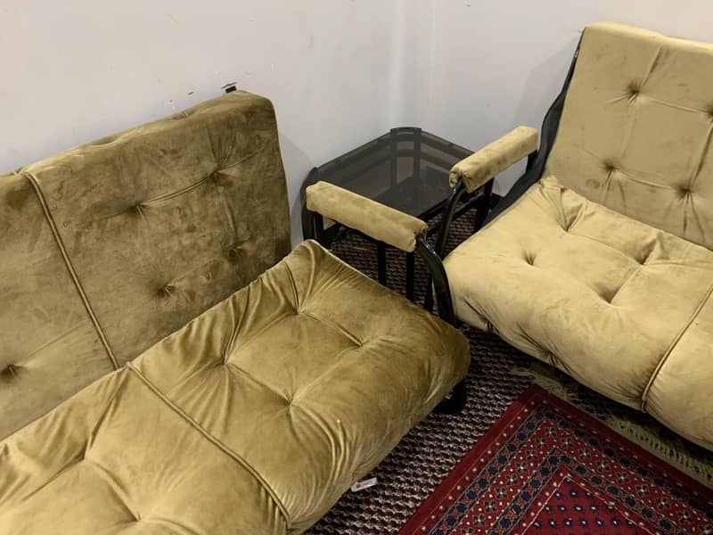 2 3seater 2singel sofas 2