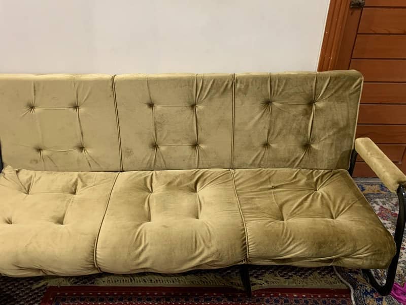 2 3seater 2singel sofas 3