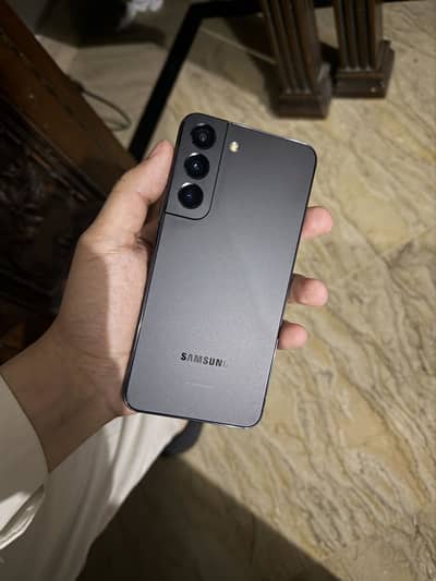 Samsung Mobile S22