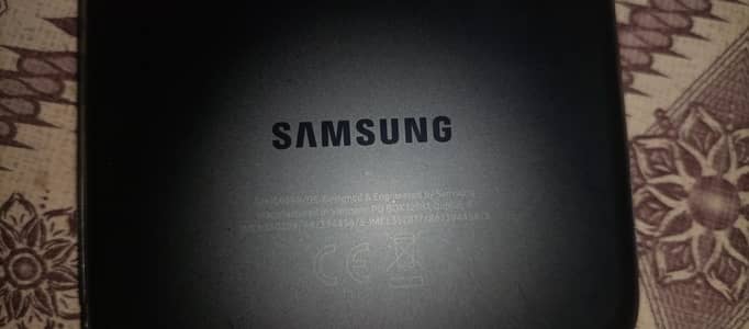 Samsung Galaxy S21 Ultra in Phantom Black color