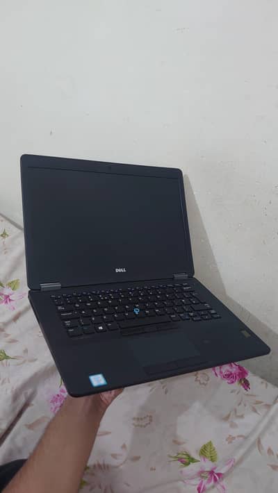 Dell Latitude E7470.