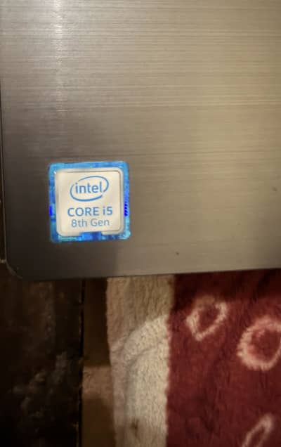 Lenovo V330-14IKB Core i5 8th Gen 4GB RAM