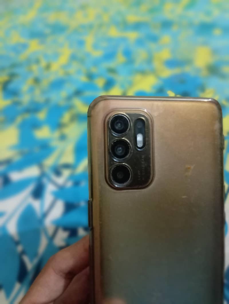 OPPO Reno 3
