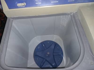 manual washing machine and dryer