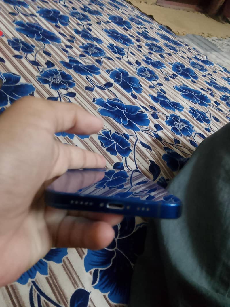 Apple iPhone 12 mini 2