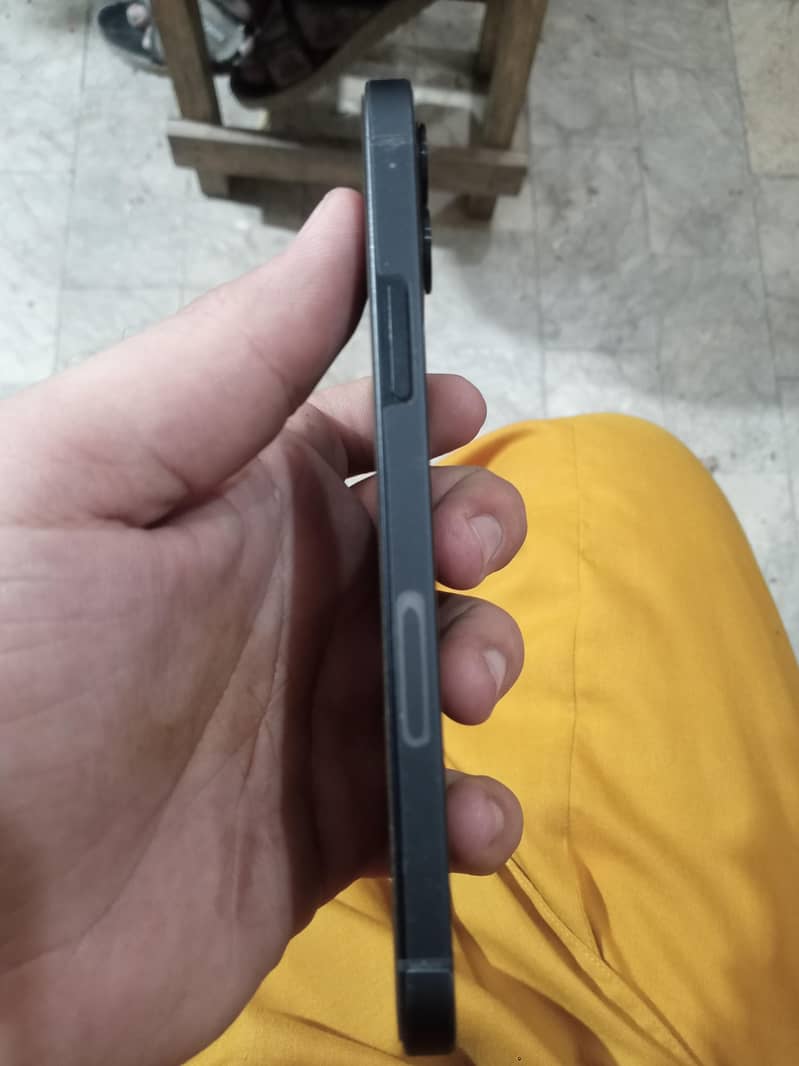 Apple iPhone 12 2