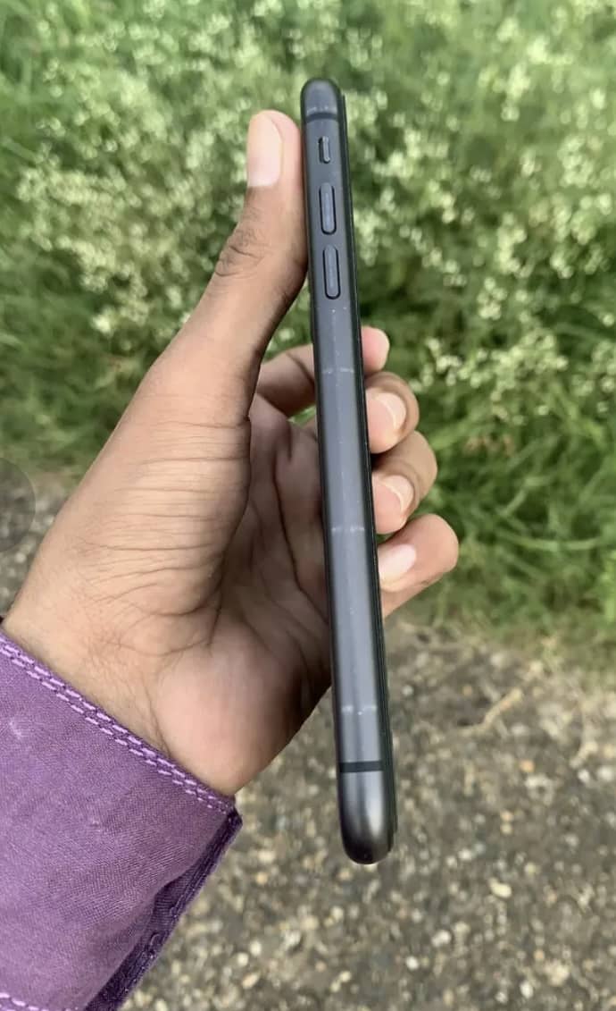 Apple iPhone 11 2