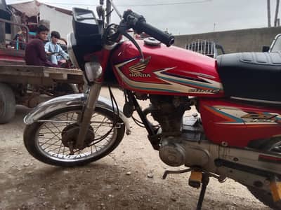 cg125 red colour for sale 2016 model