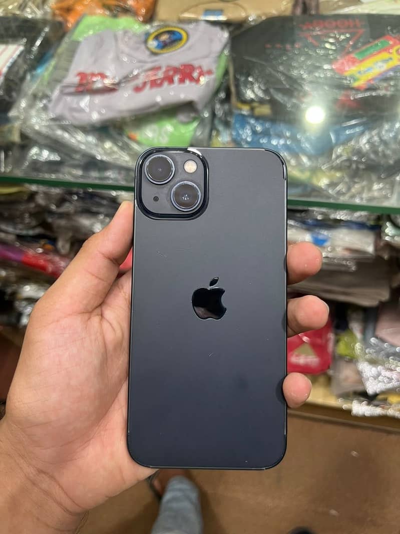 Apple iPhone 13 1