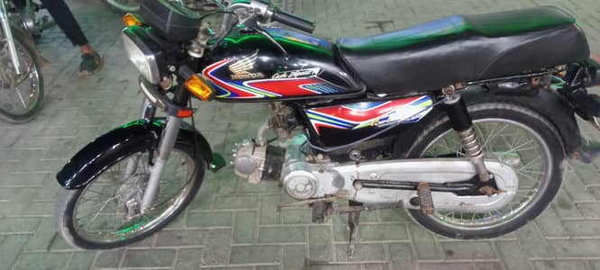 Honda CD 70 model 2017  phone num ( 03152463386 )