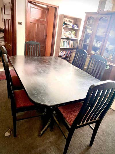 Dining table with 6 chairs