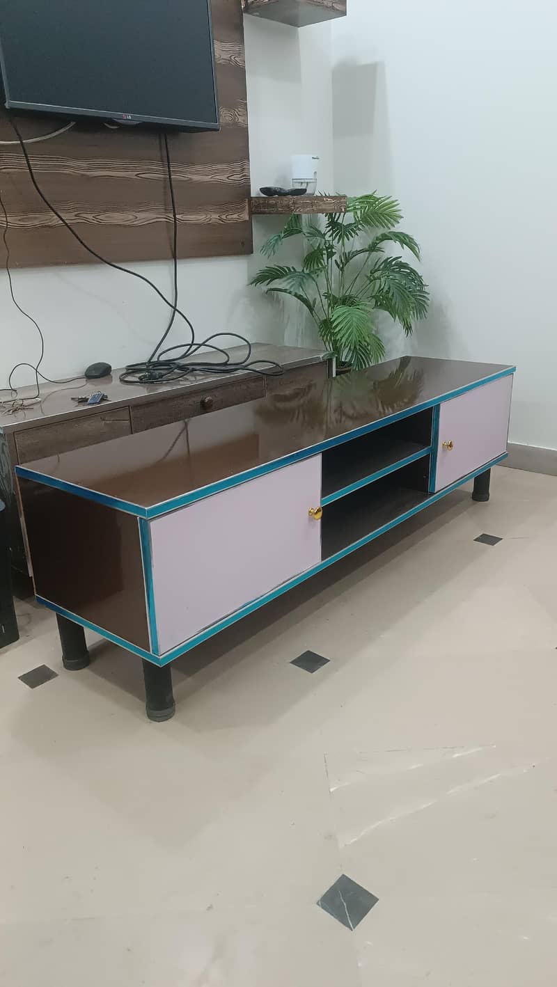 TV Console 0