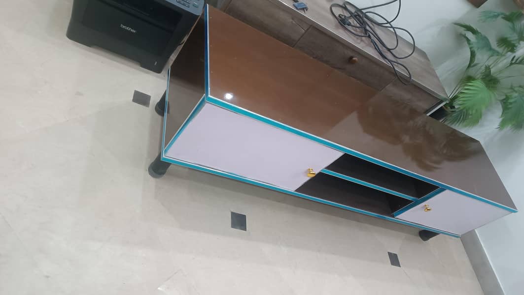 TV Console 1
