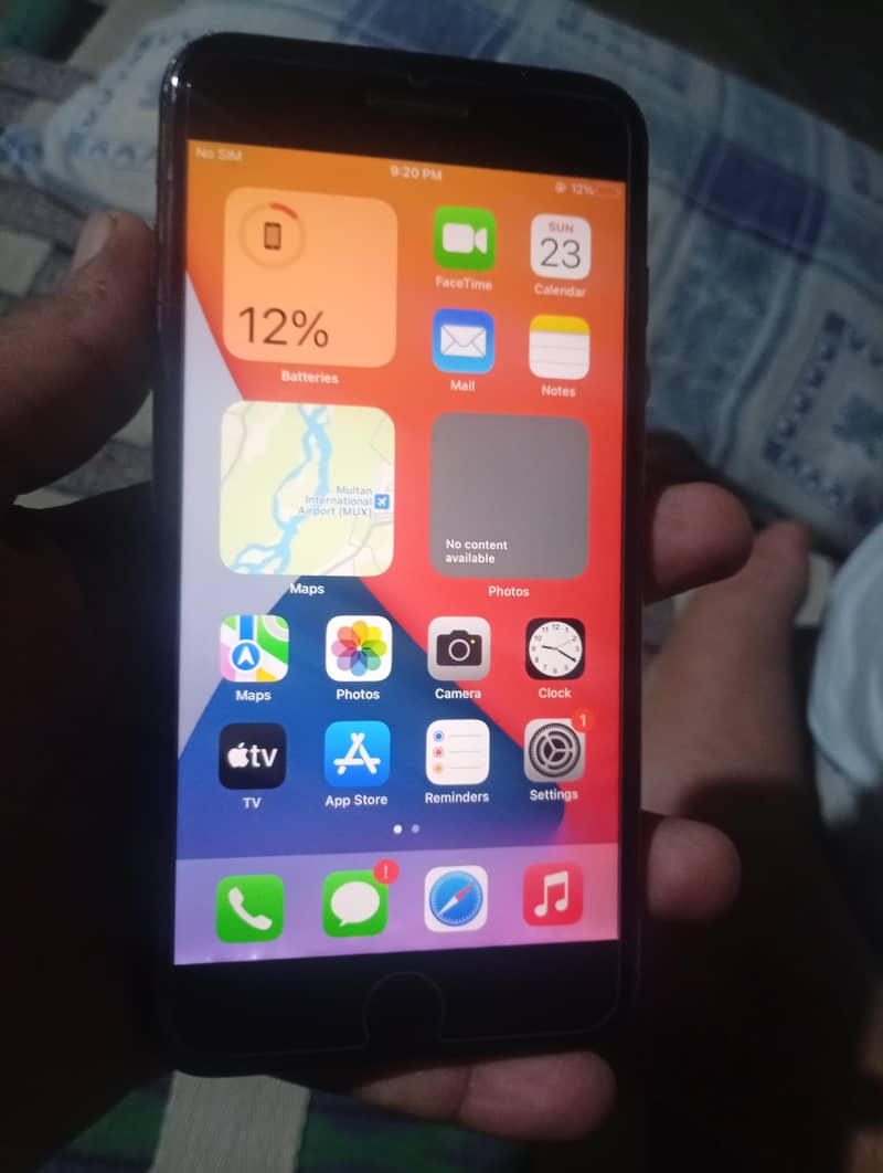 Apple iPhone 7 Plus 1