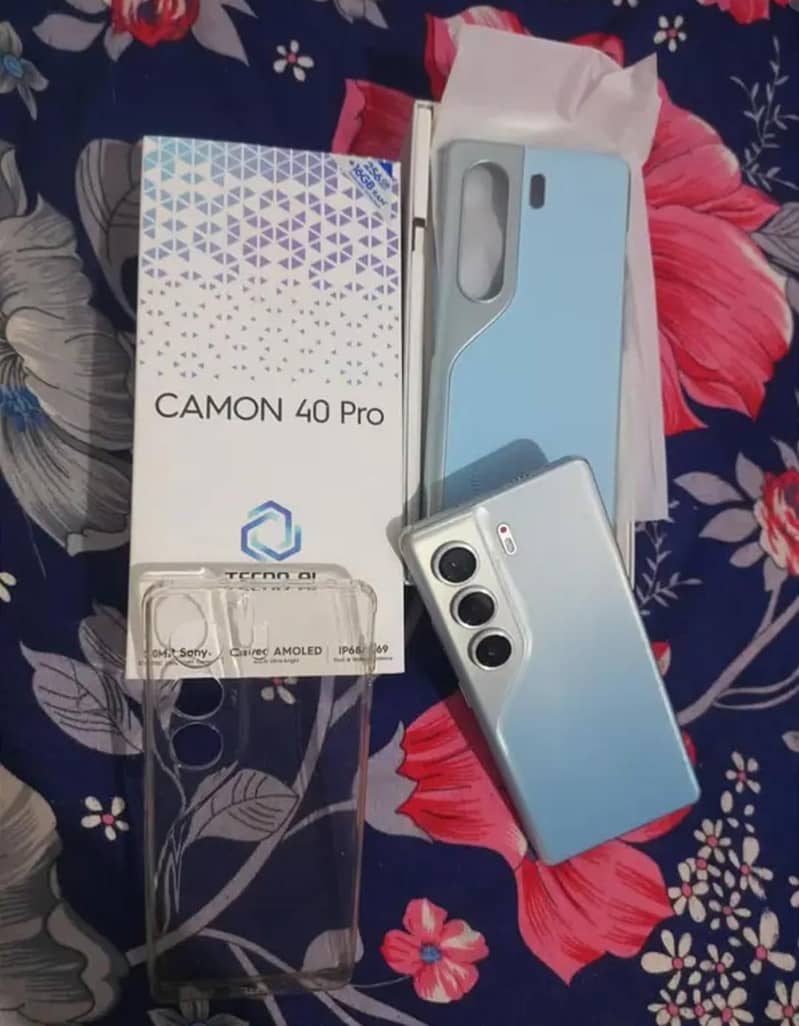 Tecno CAMON 40 Pro 1