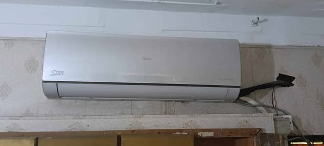 Haier 1.5 ton Invertor heat and cool