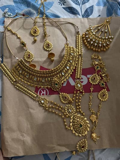 Bridal jewellery set