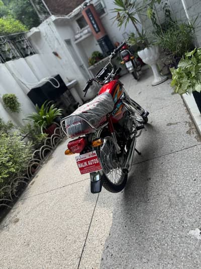 New bike only 270km driven