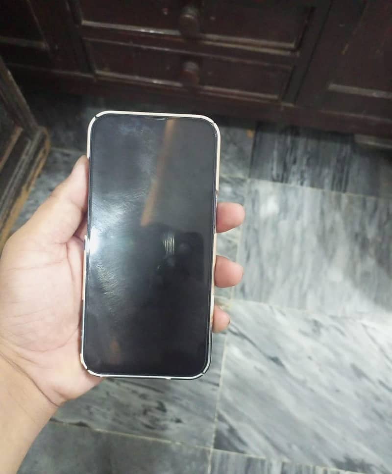 Apple iPhone 13 Pro 2
