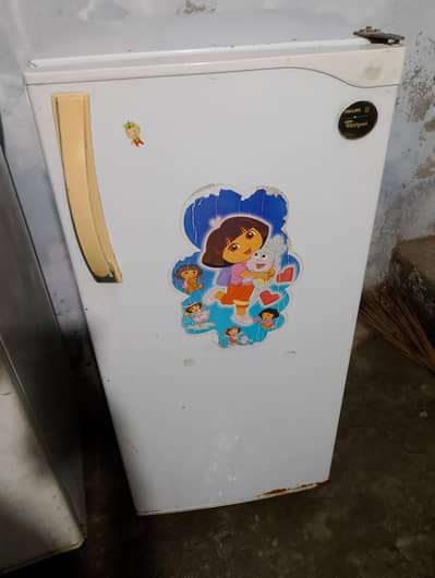 Phillips room size frij for sale in good condition