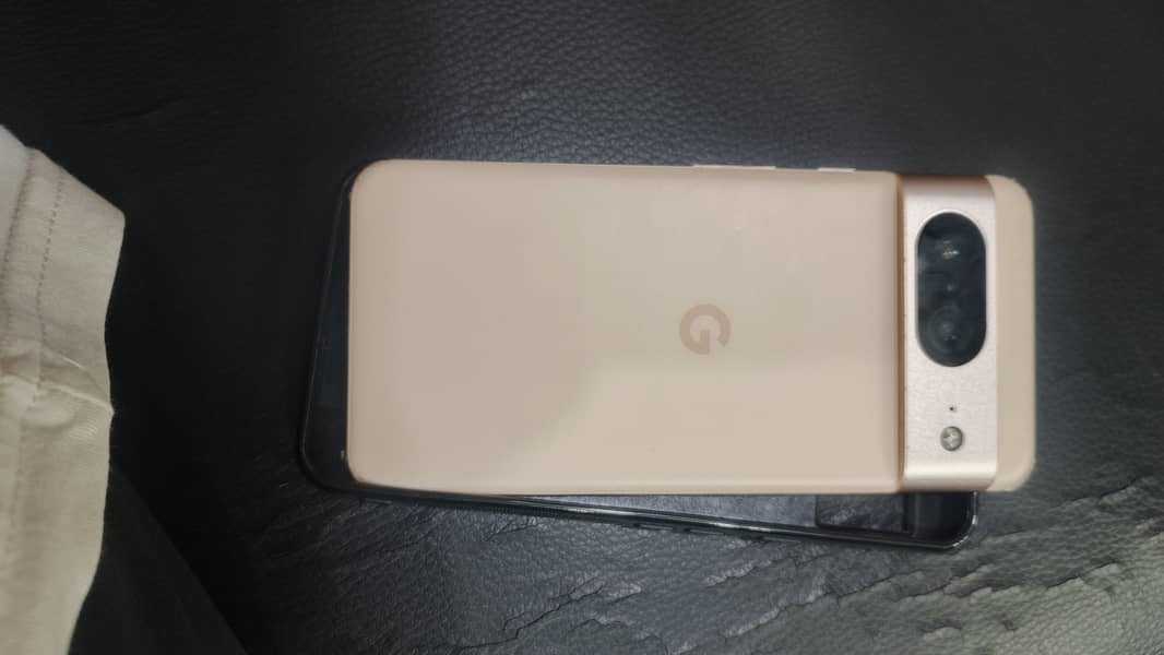 Google Pixel 8 1